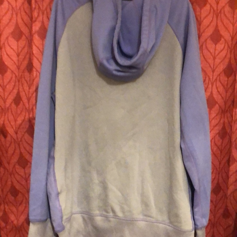 Nike - Picture 3 of 4